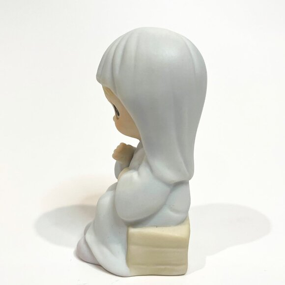 Precious Moments Come Let Us Adore Him 1982 Mother Mary Baby Jesus 2 Figurines - Picture 3 of 11